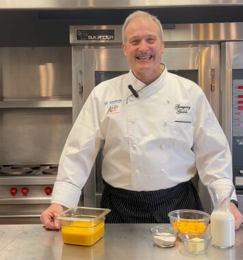 24-AFP-134-Cheese-Sauce-Benefit-Videos_ReduceBOHPrep_Thumbnail-1