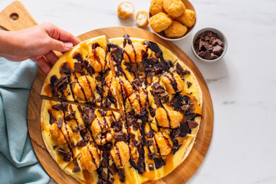 CHOCO-CARAMEL CHEESECAKE PIZZA-023_16x9